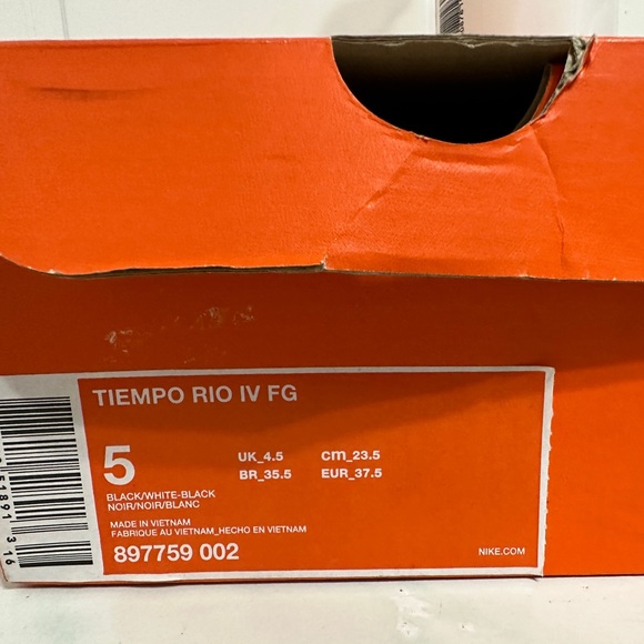 Nike Tiempo Rio IV FG Football Soccer Cleats (5Y) - Picture 9 of 10